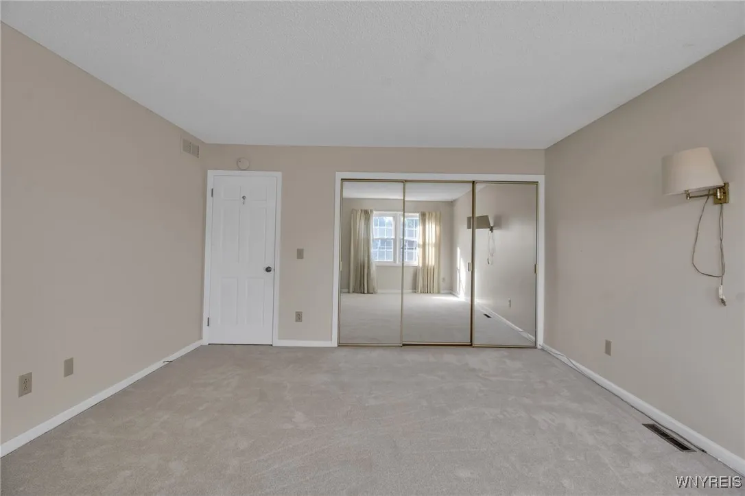 78 Hickory Hill Road, Amherst, New York 14221, Amherst, New York 14221, 2 Bedrooms Bedrooms, 5 Rooms Rooms,2 BathroomsBathrooms,Residential,For Sale,78 Hickory Hill Road, Amherst, New York 14221,0,B1641921