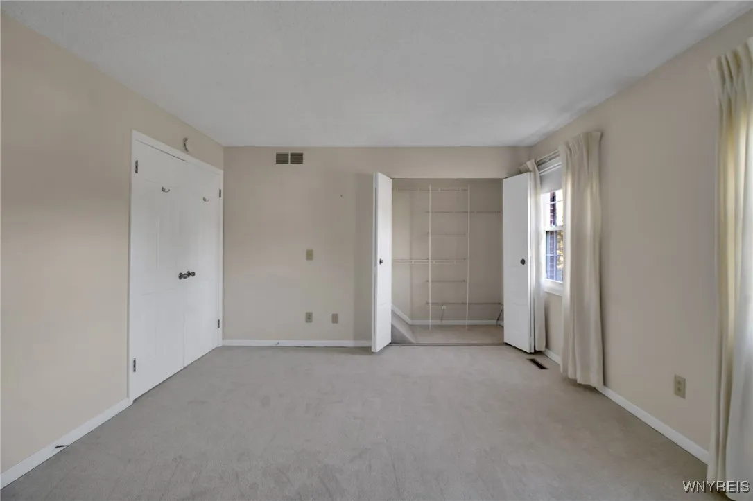 78 Hickory Hill Road, Amherst, New York 14221, Amherst, New York 14221, 2 Bedrooms Bedrooms, 5 Rooms Rooms,2 BathroomsBathrooms,Residential,For Sale,78 Hickory Hill Road, Amherst, New York 14221,0,B1641921