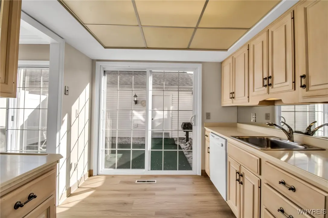78 Hickory Hill Road, Amherst, New York 14221, Amherst, New York 14221, 2 Bedrooms Bedrooms, 5 Rooms Rooms,2 BathroomsBathrooms,Residential,For Sale,78 Hickory Hill Road, Amherst, New York 14221,0,B1641921