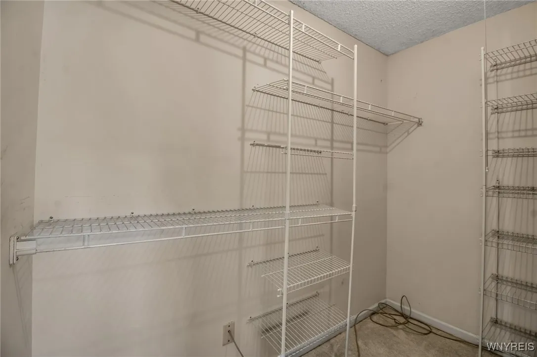 78 Hickory Hill Road, Amherst, New York 14221, Amherst, New York 14221, 2 Bedrooms Bedrooms, 5 Rooms Rooms,2 BathroomsBathrooms,Residential,For Sale,78 Hickory Hill Road, Amherst, New York 14221,0,B1641921