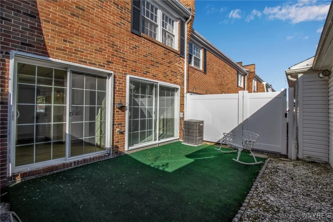 78 Hickory Hill Road, Amherst, New York 14221, Amherst, New York 14221, 2 Bedrooms Bedrooms, 5 Rooms Rooms,2 BathroomsBathrooms,Residential,For Sale,78 Hickory Hill Road, Amherst, New York 14221,0,B1641921