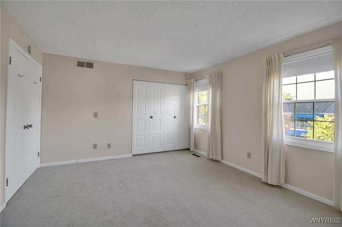 78 Hickory Hill Road, Amherst, New York 14221, Amherst, New York 14221, 2 Bedrooms Bedrooms, 5 Rooms Rooms,2 BathroomsBathrooms,Residential,For Sale,78 Hickory Hill Road, Amherst, New York 14221,0,B1641921