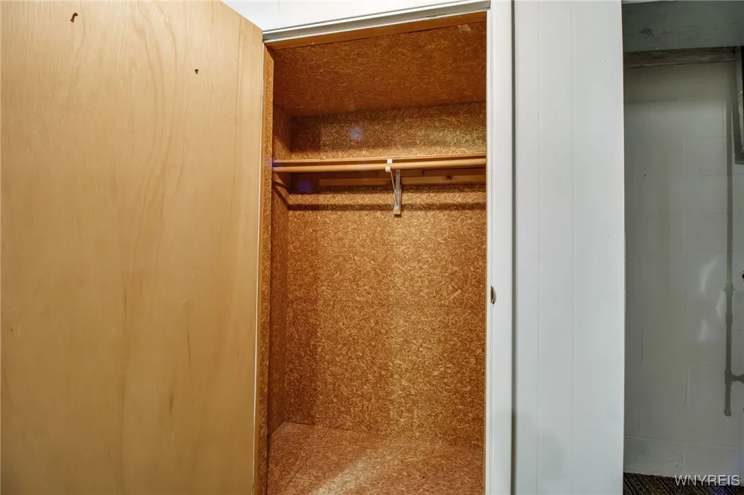 78 Hickory Hill Road, Amherst, New York 14221, Amherst, New York 14221, 2 Bedrooms Bedrooms, 5 Rooms Rooms,2 BathroomsBathrooms,Residential,For Sale,78 Hickory Hill Road, Amherst, New York 14221,0,B1641921