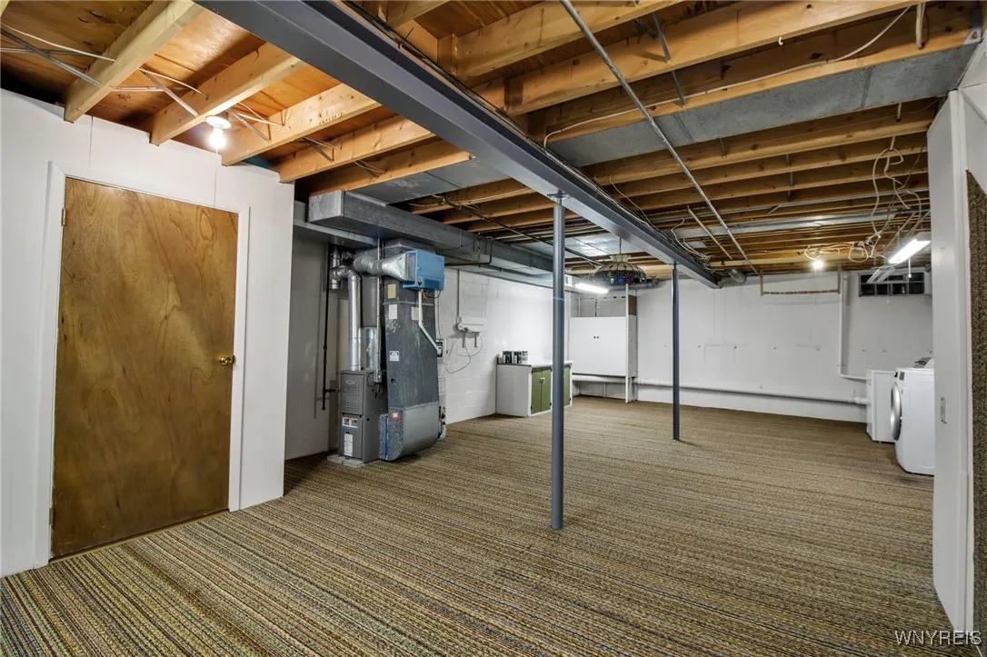 78 Hickory Hill Road, Amherst, New York 14221, Amherst, New York 14221, 2 Bedrooms Bedrooms, 5 Rooms Rooms,2 BathroomsBathrooms,Residential,For Sale,78 Hickory Hill Road, Amherst, New York 14221,0,B1641921