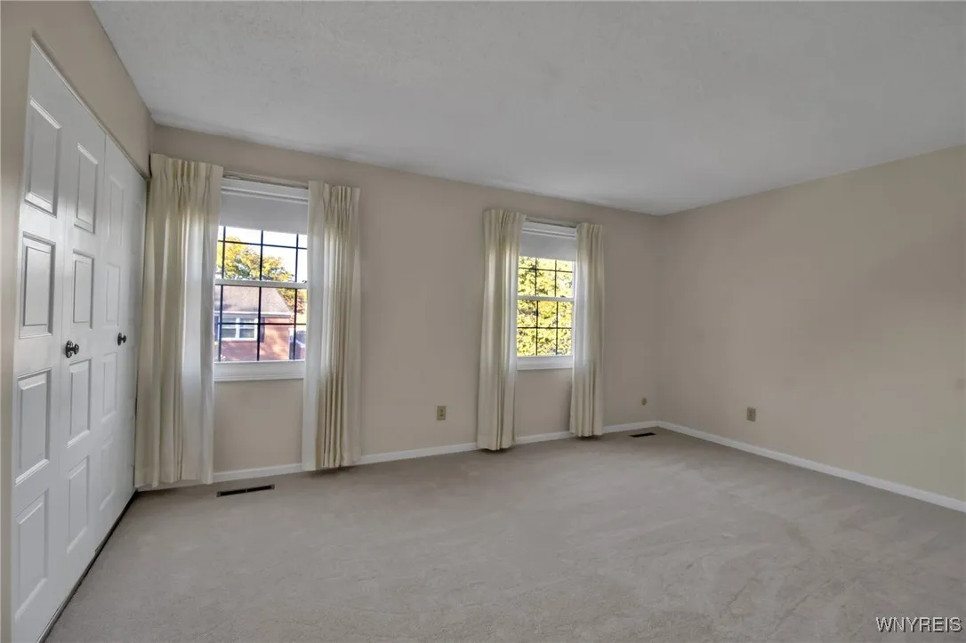 78 Hickory Hill Road, Amherst, New York 14221, Amherst, New York 14221, 2 Bedrooms Bedrooms, 5 Rooms Rooms,2 BathroomsBathrooms,Residential,For Sale,78 Hickory Hill Road, Amherst, New York 14221,0,B1641921