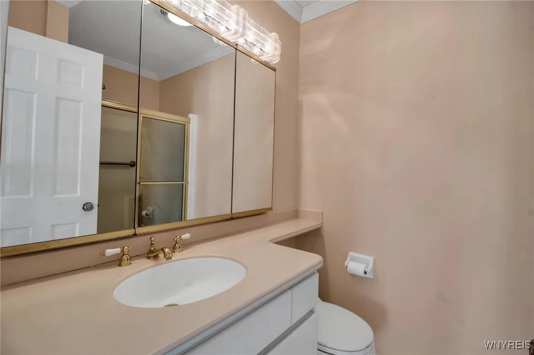 78 Hickory Hill Road, Amherst, New York 14221, Amherst, New York 14221, 2 Bedrooms Bedrooms, 5 Rooms Rooms,2 BathroomsBathrooms,Residential,For Sale,78 Hickory Hill Road, Amherst, New York 14221,0,B1641921