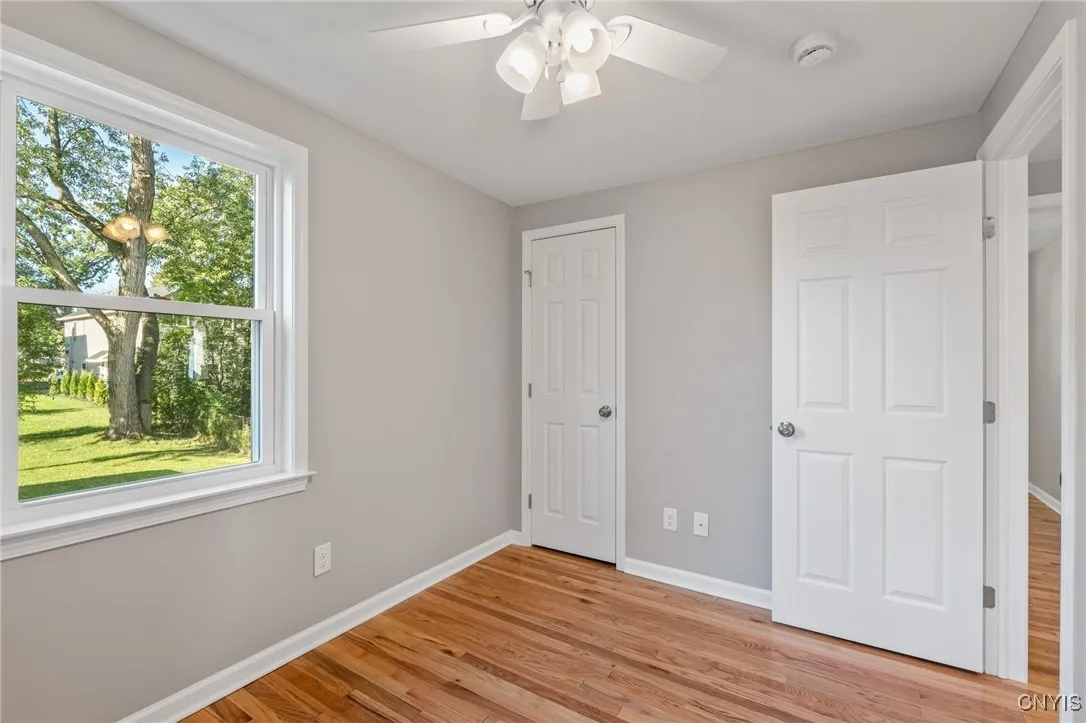 321 Glendale Avenue, Salina, New York 13088, Salina, New York 13088, 4 Bedrooms Bedrooms, 8 Rooms Rooms,1 BathroomBathrooms,Residential,Closed,321 Glendale Avenue, Salina, New York 13088,0,S1642233