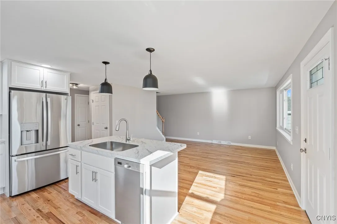 321 Glendale Avenue, Salina, New York 13088, Salina, New York 13088, 4 Bedrooms Bedrooms, 8 Rooms Rooms,1 BathroomBathrooms,Residential,Closed,321 Glendale Avenue, Salina, New York 13088,0,S1642233