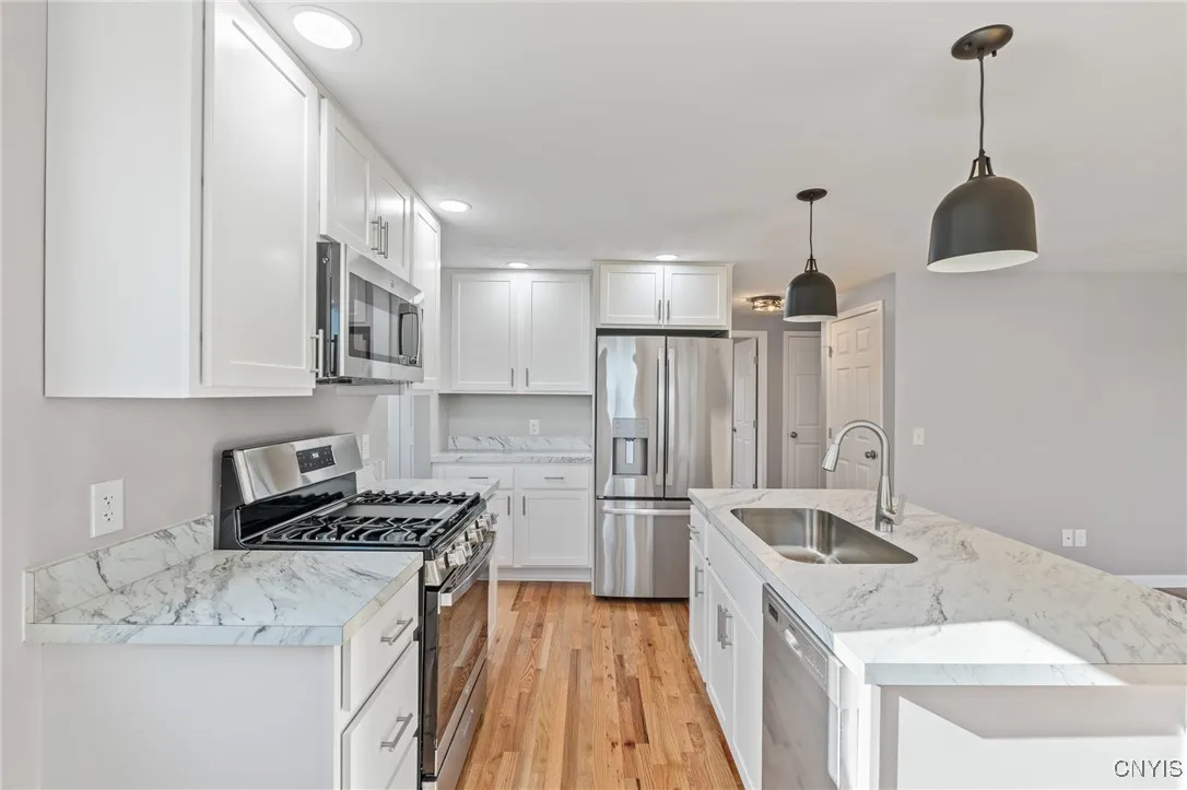321 Glendale Avenue, Salina, New York 13088, Salina, New York 13088, 4 Bedrooms Bedrooms, 8 Rooms Rooms,1 BathroomBathrooms,Residential,Closed,321 Glendale Avenue, Salina, New York 13088,0,S1642233