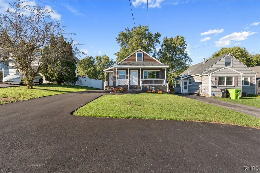 321 Glendale Avenue, Salina, New York 13088, Salina, New York 13088, 4 Bedrooms Bedrooms, 8 Rooms Rooms,1 BathroomBathrooms,Residential,Closed,321 Glendale Avenue, Salina, New York 13088,0,S1642233