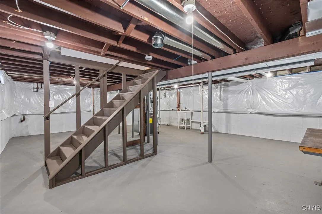 321 Glendale Avenue, Salina, New York 13088, Salina, New York 13088, 4 Bedrooms Bedrooms, 8 Rooms Rooms,1 BathroomBathrooms,Residential,Closed,321 Glendale Avenue, Salina, New York 13088,0,S1642233