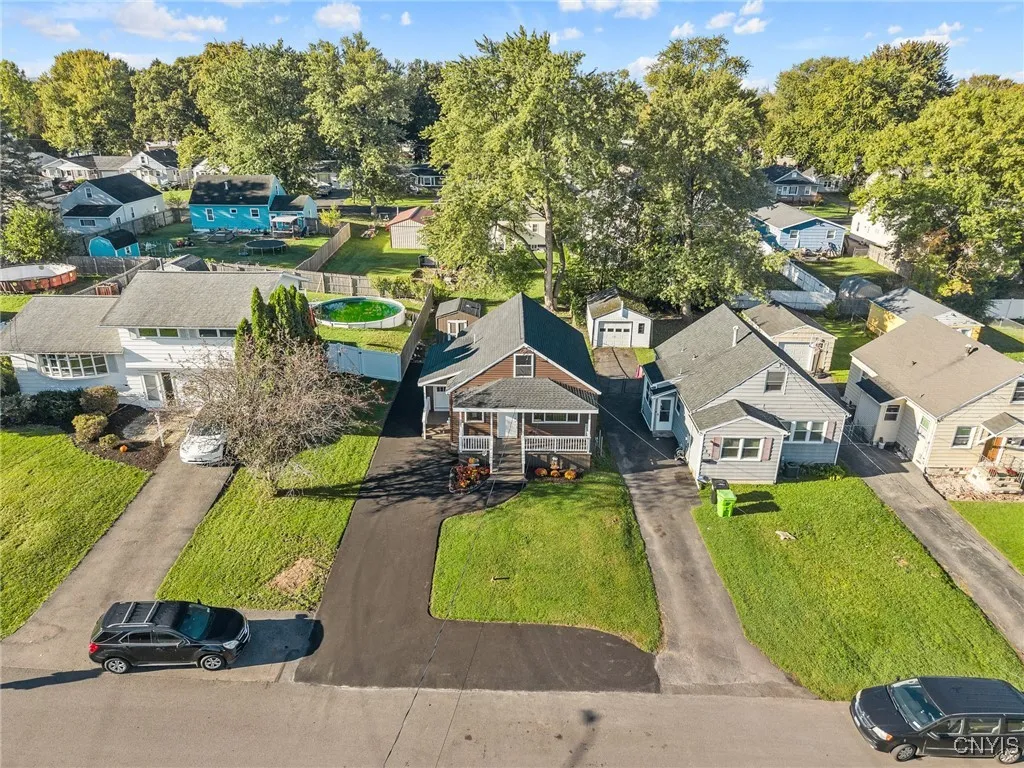321 Glendale Avenue, Salina, New York 13088, Salina, New York 13088, 4 Bedrooms Bedrooms, 8 Rooms Rooms,1 BathroomBathrooms,Residential,Closed,321 Glendale Avenue, Salina, New York 13088,0,S1642233