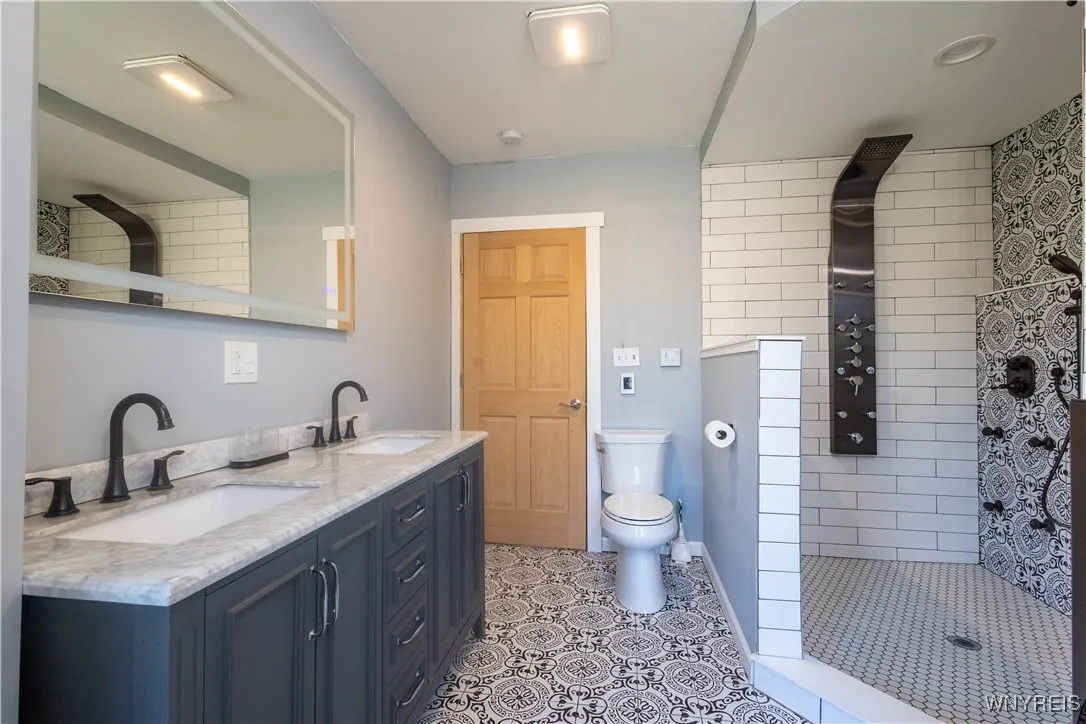 36 Lawrence Place, Buffalo, New York 14213, Buffalo, New York 14213, 4 Bedrooms Bedrooms, 6 Rooms Rooms,1 BathroomBathrooms,Residential,For Sale,36 Lawrence Place, Buffalo, New York 14213,0,B1642246