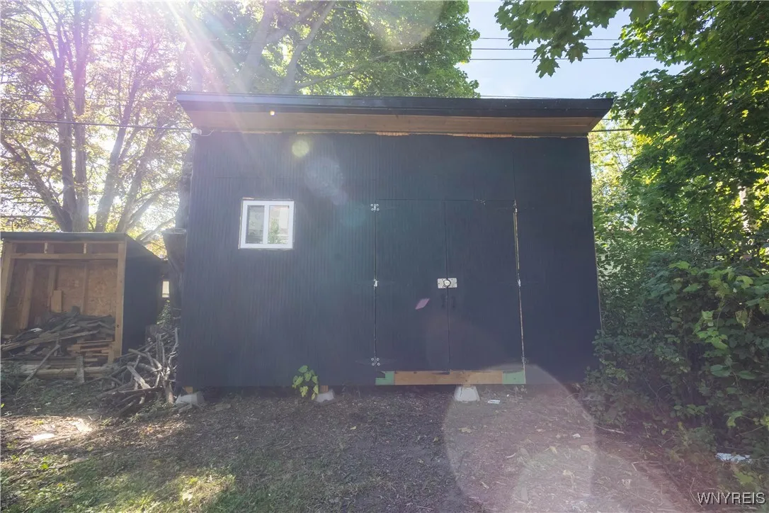 36 Lawrence Place, Buffalo, New York 14213, Buffalo, New York 14213, 4 Bedrooms Bedrooms, 6 Rooms Rooms,1 BathroomBathrooms,Residential,For Sale,36 Lawrence Place, Buffalo, New York 14213,0,B1642246