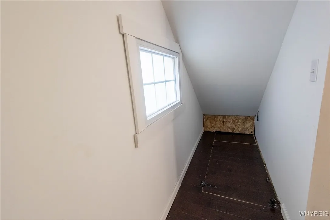 36 Lawrence Place, Buffalo, New York 14213, Buffalo, New York 14213, 4 Bedrooms Bedrooms, 6 Rooms Rooms,1 BathroomBathrooms,Residential,For Sale,36 Lawrence Place, Buffalo, New York 14213,0,B1642246