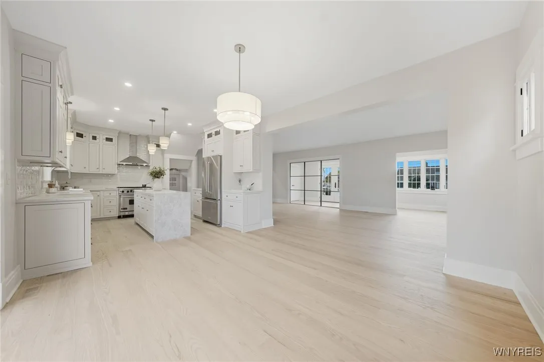 4763 Clifton Parkway, Hamburg, New York 14075, Hamburg, New York 14075, 3 Bedrooms Bedrooms, 10 Rooms Rooms,2 BathroomsBathrooms,Residential,For Sale,4763 Clifton Parkway, Hamburg, New York 14075,0,B1642275