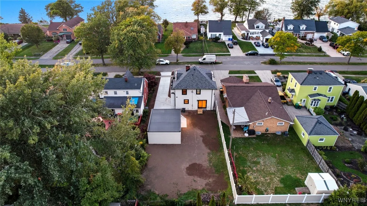 4763 Clifton Parkway, Hamburg, New York 14075, Hamburg, New York 14075, 3 Bedrooms Bedrooms, 10 Rooms Rooms,2 BathroomsBathrooms,Residential,For Sale,4763 Clifton Parkway, Hamburg, New York 14075,0,B1642275