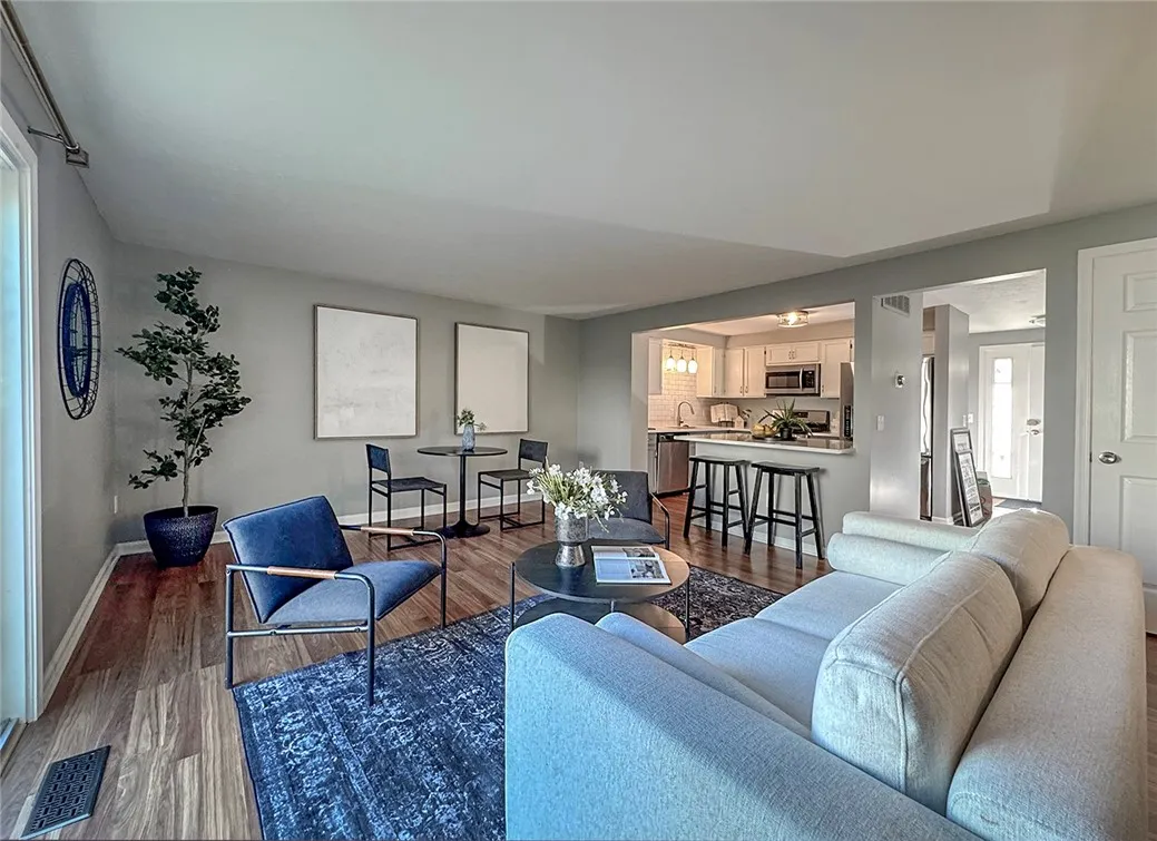 Open plan living/dining