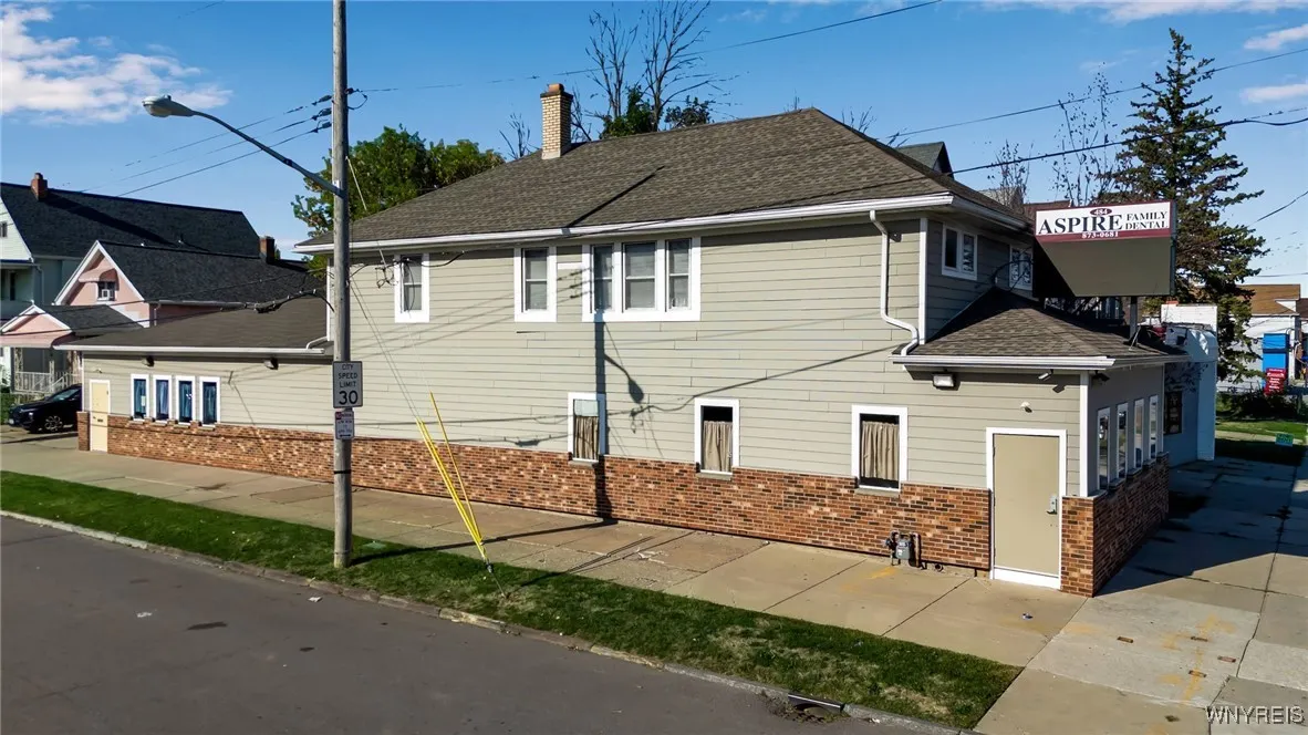 484 Ontario Street, Buffalo, New York 14207, Buffalo, New York 14207, ,Commercial Sale,For Sale,484 Ontario Street, Buffalo, New York 14207,0,B1641962