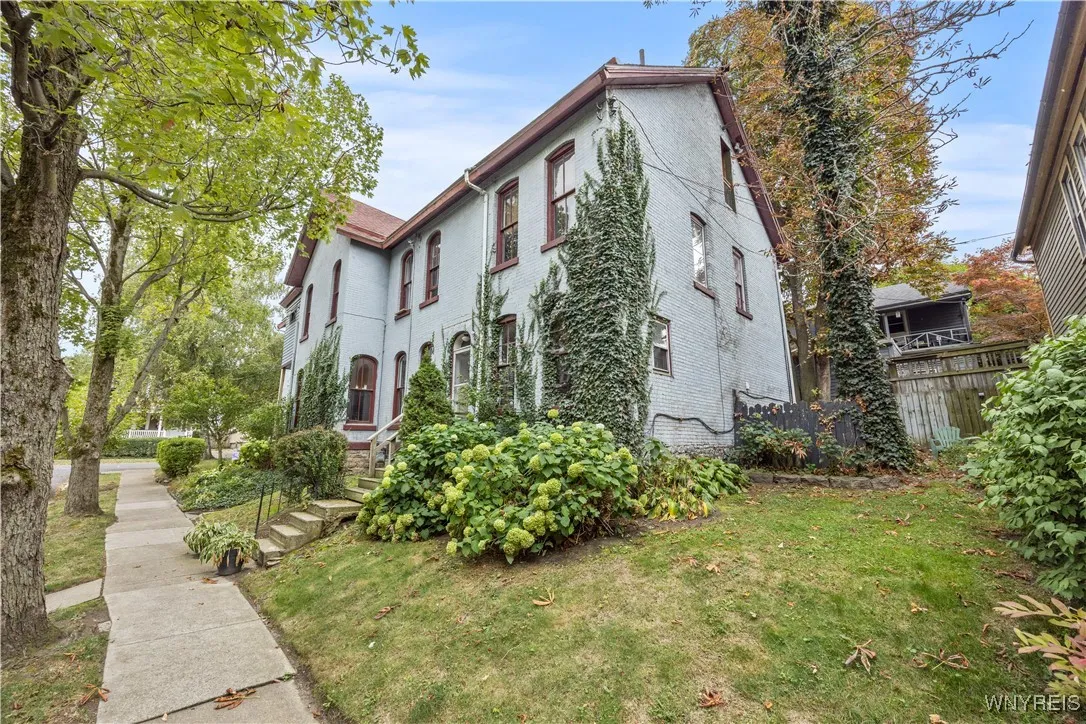 404 Jersey Street, Buffalo, New York 14213, Buffalo, New York 14213, 4 Bedrooms Bedrooms, ,2 BathroomsBathrooms,Residential,For Sale,404 Jersey Street, Buffalo, New York 14213,0,B1640224