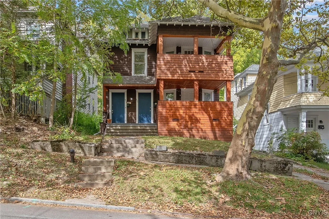 519 Clarendon Street 21, Syracuse, New York 13210, Syracuse, New York 13210, 6 Bedrooms Bedrooms, ,2 BathroomsBathrooms,Residential,Closed,519 Clarendon Street 21, Syracuse, New York 13210,0,S1642273