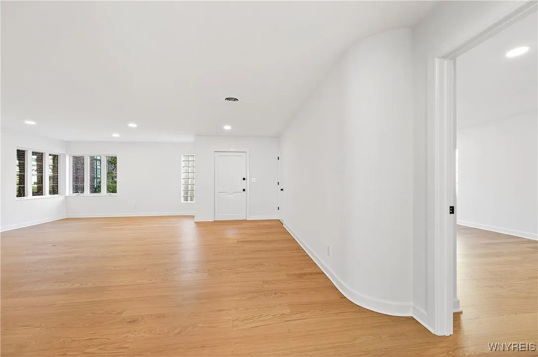 13 Park Street, Buffalo, New York 14201, Buffalo, New York 14201, 2 Bedrooms Bedrooms, 4 Rooms Rooms,1 BathroomBathrooms,Residential,For Sale,13 Park Street, Buffalo, New York 14201,0,B1642053