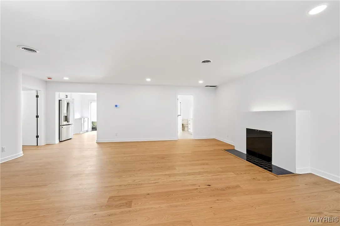 13 Park Street, Buffalo, New York 14201, Buffalo, New York 14201, 2 Bedrooms Bedrooms, 4 Rooms Rooms,1 BathroomBathrooms,Residential,For Sale,13 Park Street, Buffalo, New York 14201,0,B1642053