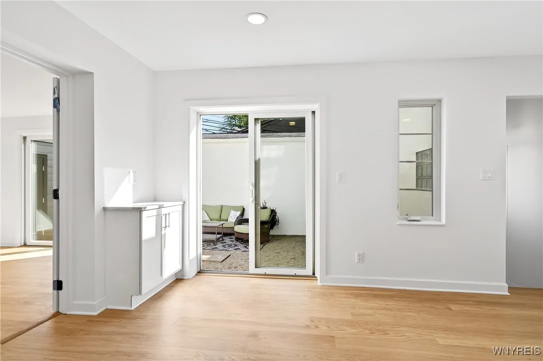13 Park Street, Buffalo, New York 14201, Buffalo, New York 14201, 2 Bedrooms Bedrooms, 4 Rooms Rooms,1 BathroomBathrooms,Residential,For Sale,13 Park Street, Buffalo, New York 14201,0,B1642053