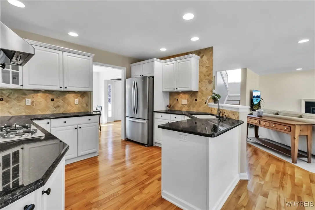 129 San Fernando Lane, Amherst, New York 14051, Amherst, New York 14051, 4 Bedrooms Bedrooms, 10 Rooms Rooms,2 BathroomsBathrooms,Residential,For Sale,129 San Fernando Lane, Amherst, New York 14051,0,B1641054
