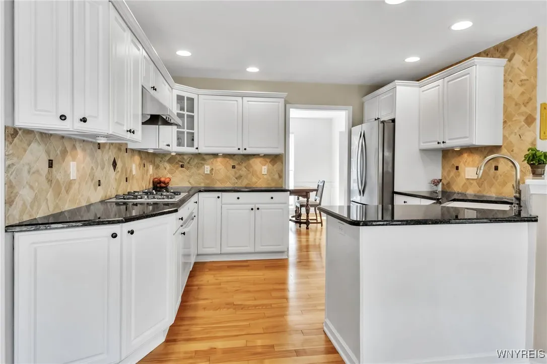 129 San Fernando Lane, Amherst, New York 14051, Amherst, New York 14051, 4 Bedrooms Bedrooms, 10 Rooms Rooms,2 BathroomsBathrooms,Residential,For Sale,129 San Fernando Lane, Amherst, New York 14051,0,B1641054