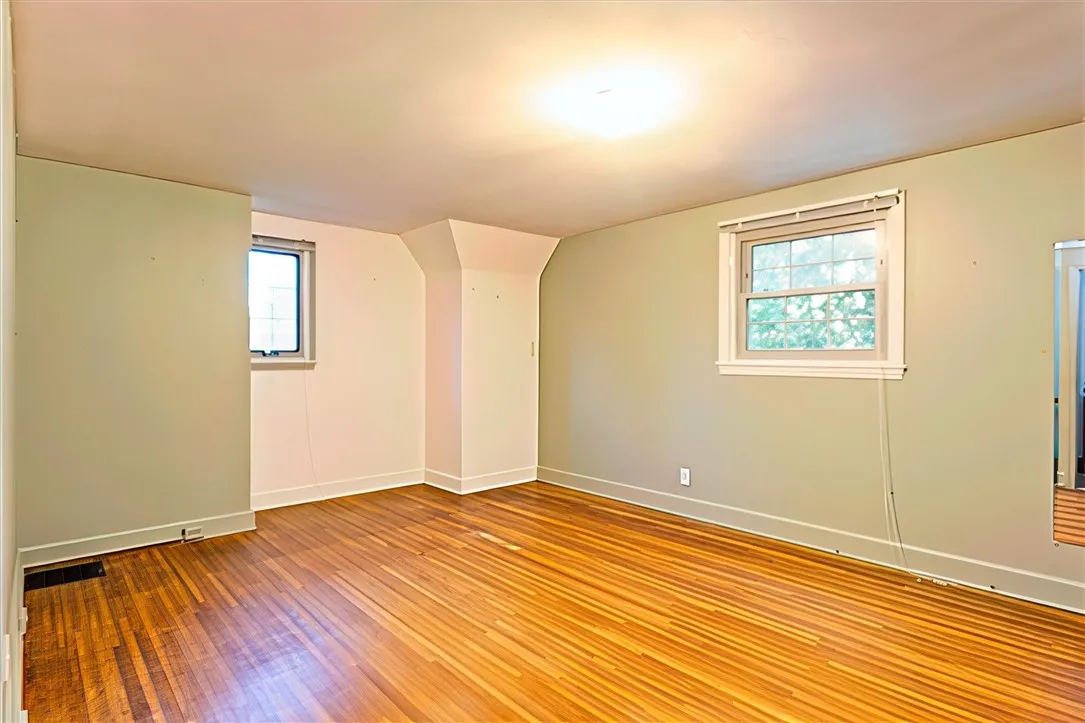 257 Avalon Drive, Brighton, New York 14618, Brighton, New York 14618, 3 Bedrooms Bedrooms, 7 Rooms Rooms,1 BathroomBathrooms,Residential,For Sale,257 Avalon Drive, Brighton, New York 14618,0,R1642319