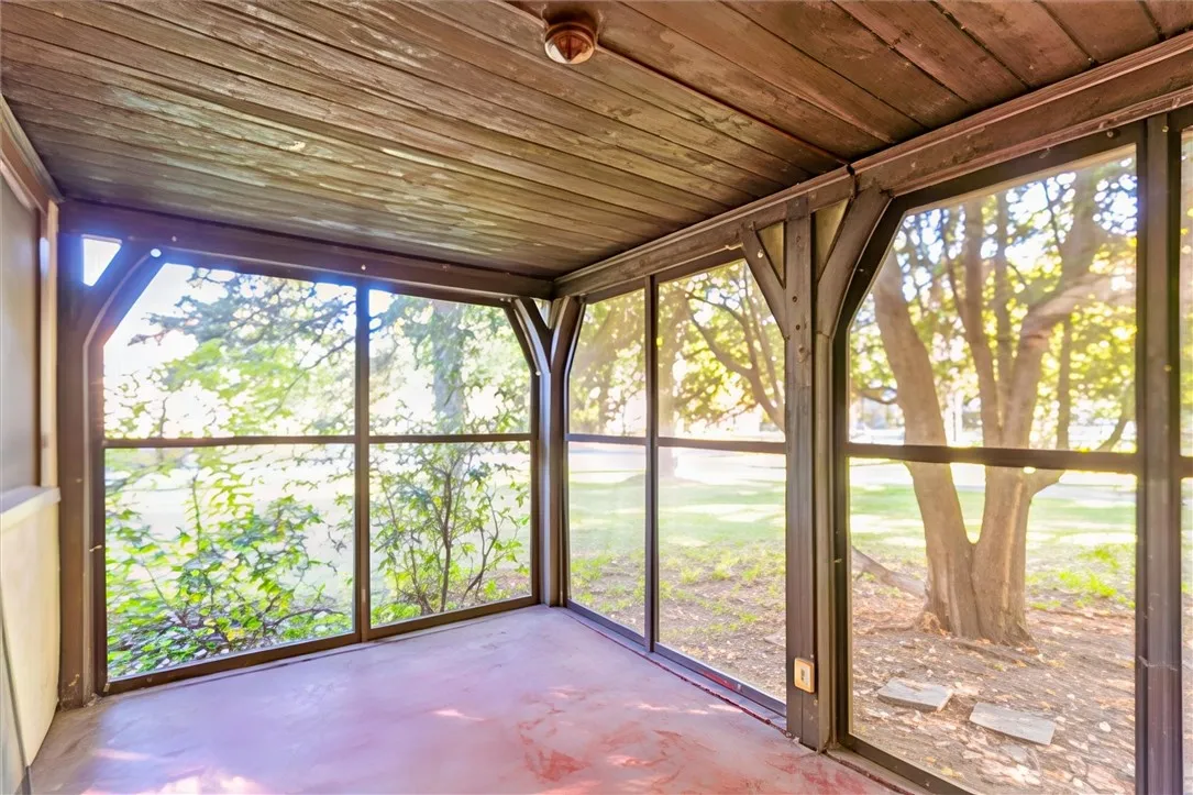 257 Avalon Drive, Brighton, New York 14618, Brighton, New York 14618, 3 Bedrooms Bedrooms, 7 Rooms Rooms,1 BathroomBathrooms,Residential,For Sale,257 Avalon Drive, Brighton, New York 14618,0,R1642319