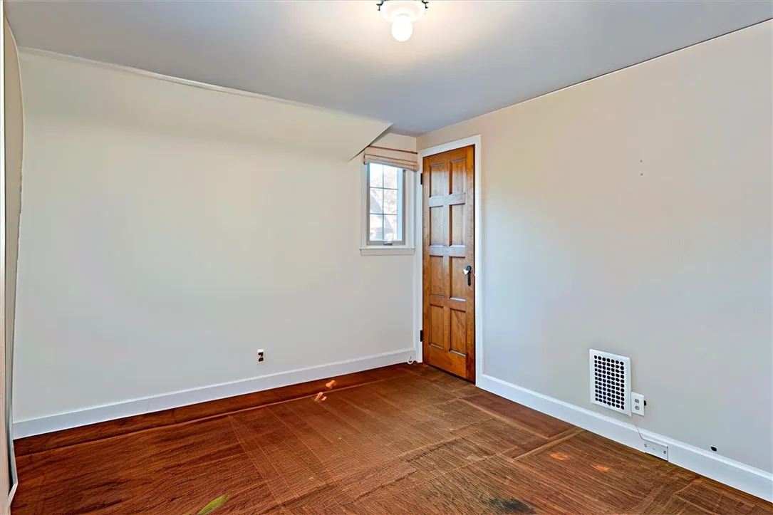 257 Avalon Drive, Brighton, New York 14618, Brighton, New York 14618, 3 Bedrooms Bedrooms, 7 Rooms Rooms,1 BathroomBathrooms,Residential,For Sale,257 Avalon Drive, Brighton, New York 14618,0,R1642319