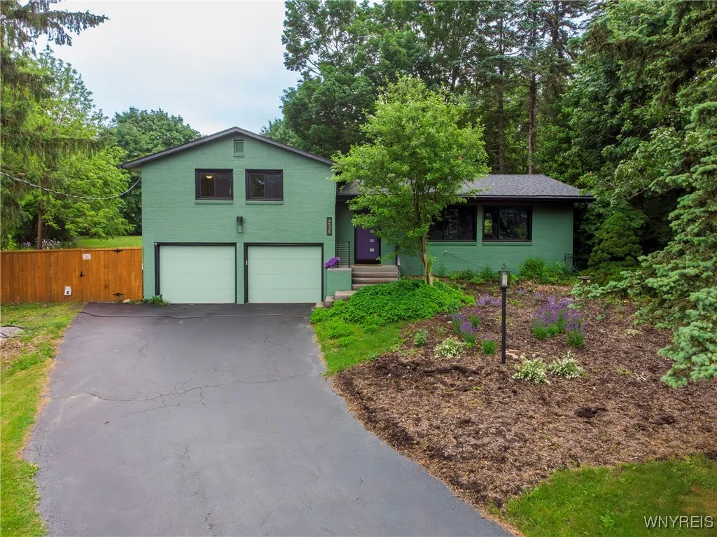 4535 Ransom Road, Clarence, New York 14031, Clarence, New York 14031, 3 Bedrooms Bedrooms, 7 Rooms Rooms,2 BathroomsBathrooms,Residential,Closed,4535 Ransom Road, Clarence, New York 14031,0,B1642402