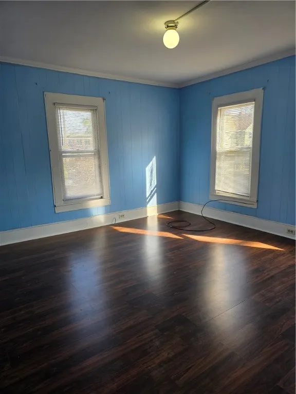 2nd floor bedroom