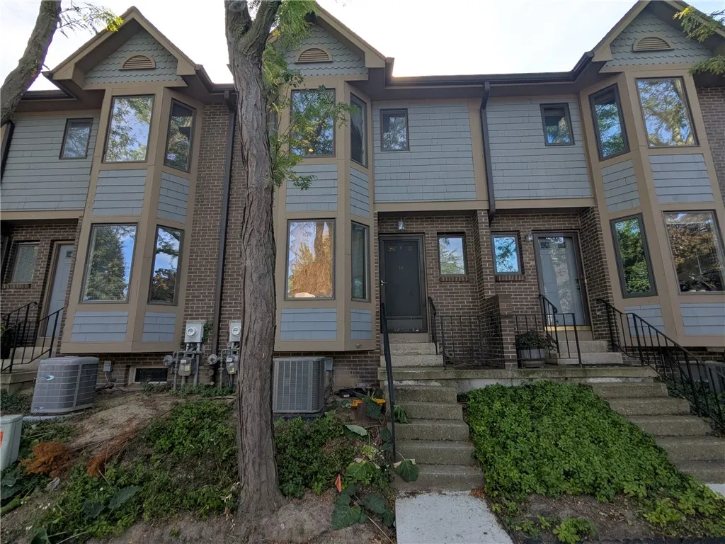 397 Alexander Street Un16, Rochester, New York 146, Rochester, New York 14607, 2 Bedrooms Bedrooms, 6 Rooms Rooms,1 BathroomBathrooms,Residential,Closed,397 Alexander Street Un16, Rochester, New York 146,0,R1642346