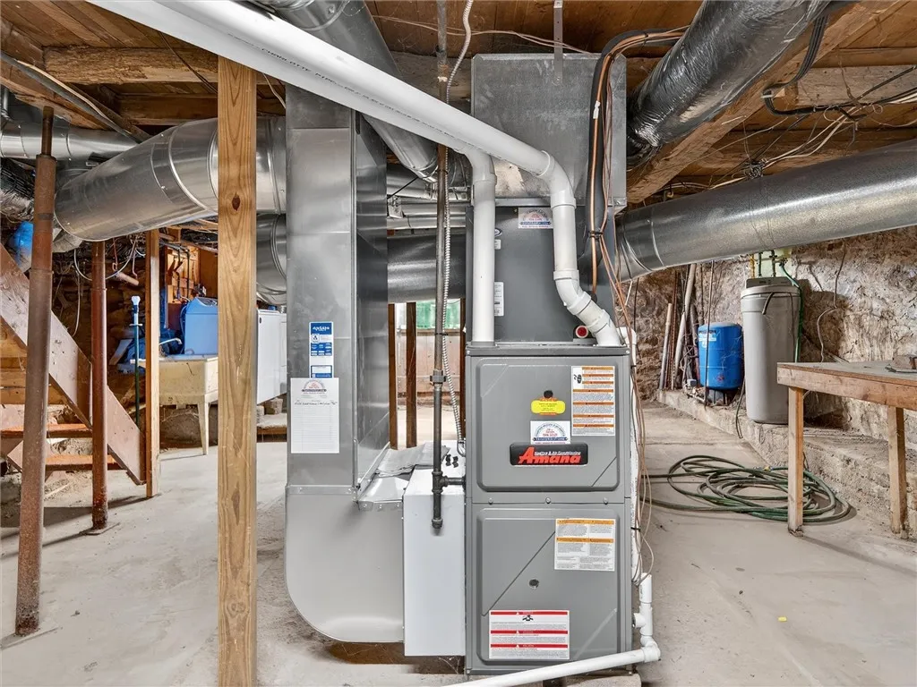 14977 Holley Road, Albion, New York 14411, Albion, New York 14411, 3 Bedrooms Bedrooms, 8 Rooms Rooms,2 BathroomsBathrooms,Residential,Closed,14977 Holley Road, Albion, New York 14411,0,R1642363