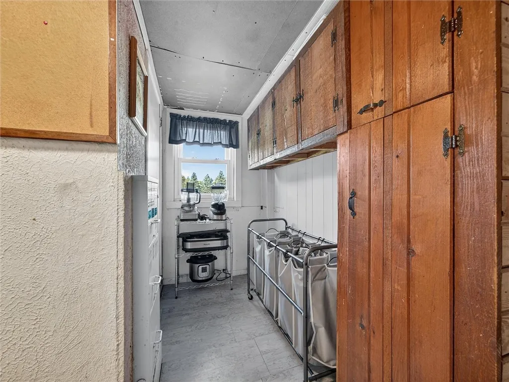 14977 Holley Road, Albion, New York 14411, Albion, New York 14411, 3 Bedrooms Bedrooms, 8 Rooms Rooms,2 BathroomsBathrooms,Residential,Closed,14977 Holley Road, Albion, New York 14411,0,R1642363