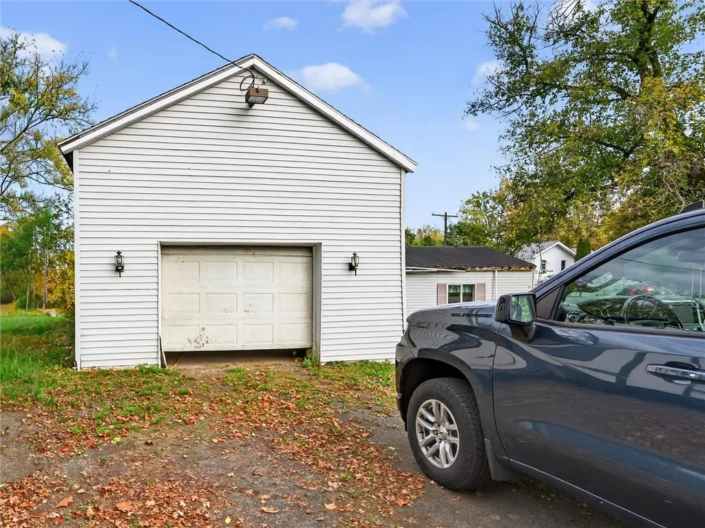 14977 Holley Road, Albion, New York 14411, Albion, New York 14411, 3 Bedrooms Bedrooms, 8 Rooms Rooms,2 BathroomsBathrooms,Residential,Closed,14977 Holley Road, Albion, New York 14411,0,R1642363