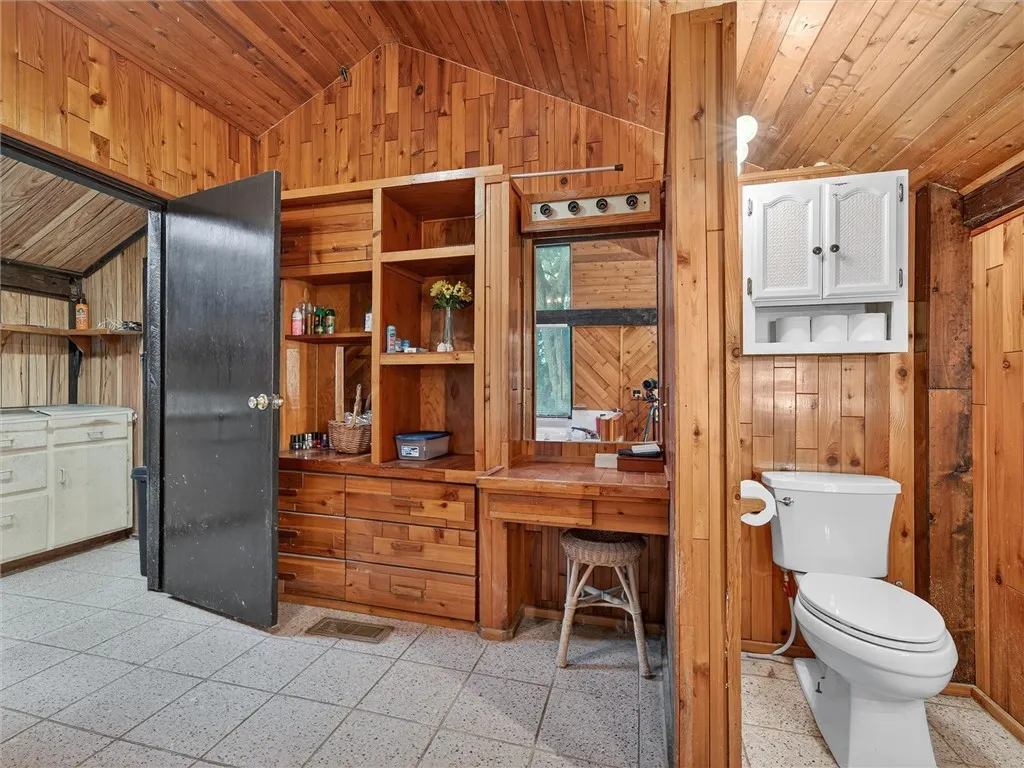 14977 Holley Road, Albion, New York 14411, Albion, New York 14411, 3 Bedrooms Bedrooms, 8 Rooms Rooms,2 BathroomsBathrooms,Residential,Closed,14977 Holley Road, Albion, New York 14411,0,R1642363