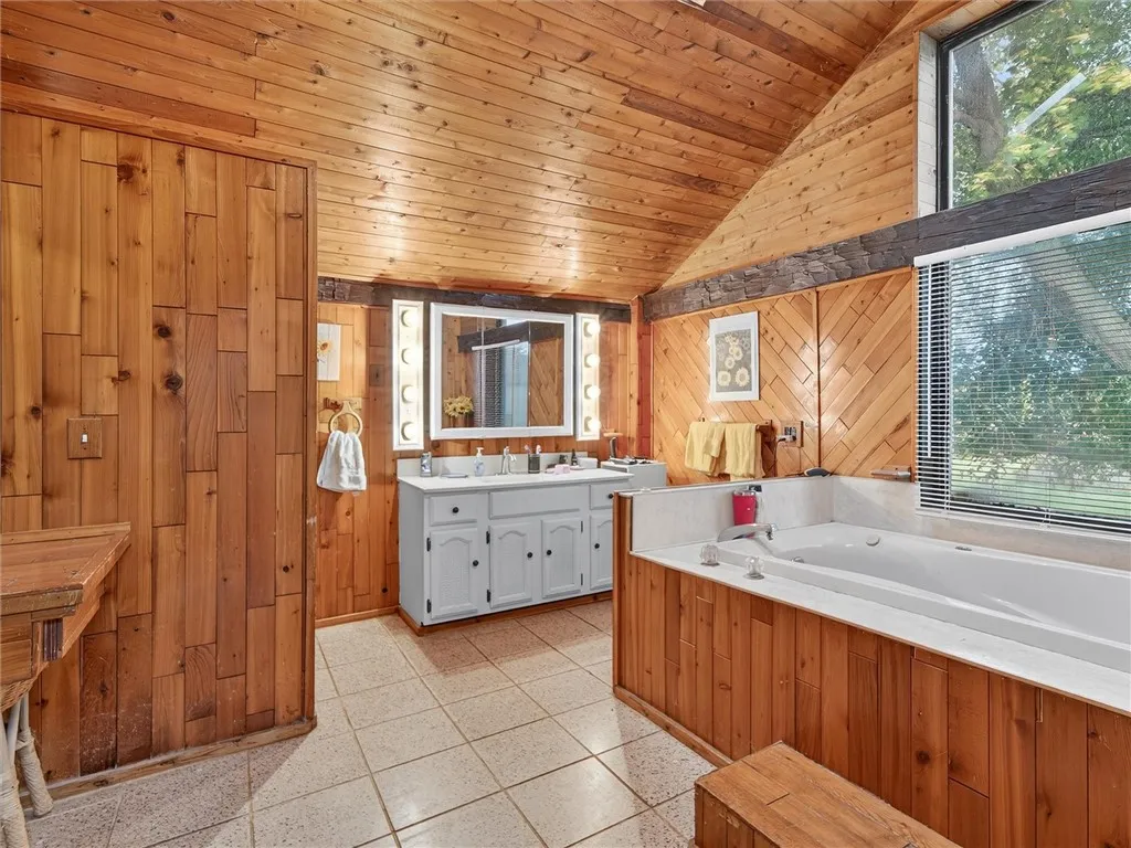 14977 Holley Road, Albion, New York 14411, Albion, New York 14411, 3 Bedrooms Bedrooms, 8 Rooms Rooms,2 BathroomsBathrooms,Residential,Closed,14977 Holley Road, Albion, New York 14411,0,R1642363