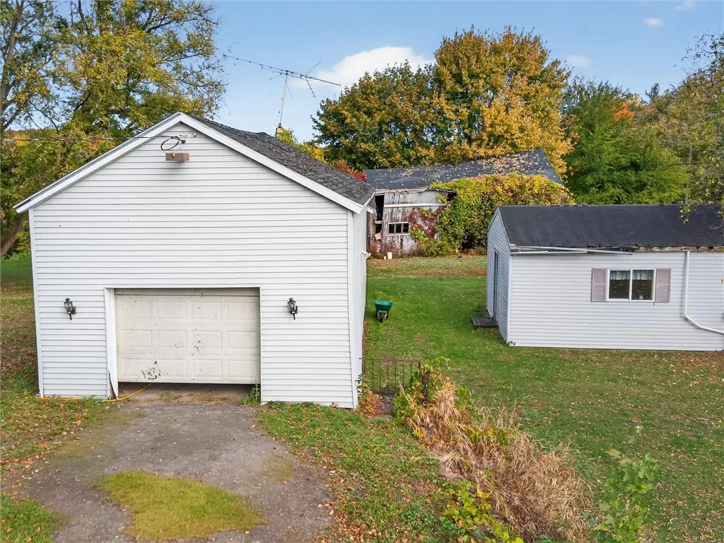 14977 Holley Road, Albion, New York 14411, Albion, New York 14411, 3 Bedrooms Bedrooms, 8 Rooms Rooms,2 BathroomsBathrooms,Residential,Closed,14977 Holley Road, Albion, New York 14411,0,R1642363