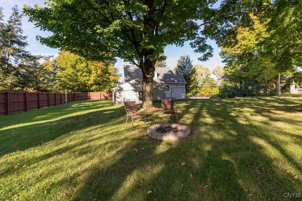 4911 Onondaga Road, Onondaga, New York 13215, Onondaga, New York 13215, 3 Bedrooms Bedrooms, 8 Rooms Rooms,1 BathroomBathrooms,Residential,For Sale,4911 Onondaga Road, Onondaga, New York 13215,0,S1642357