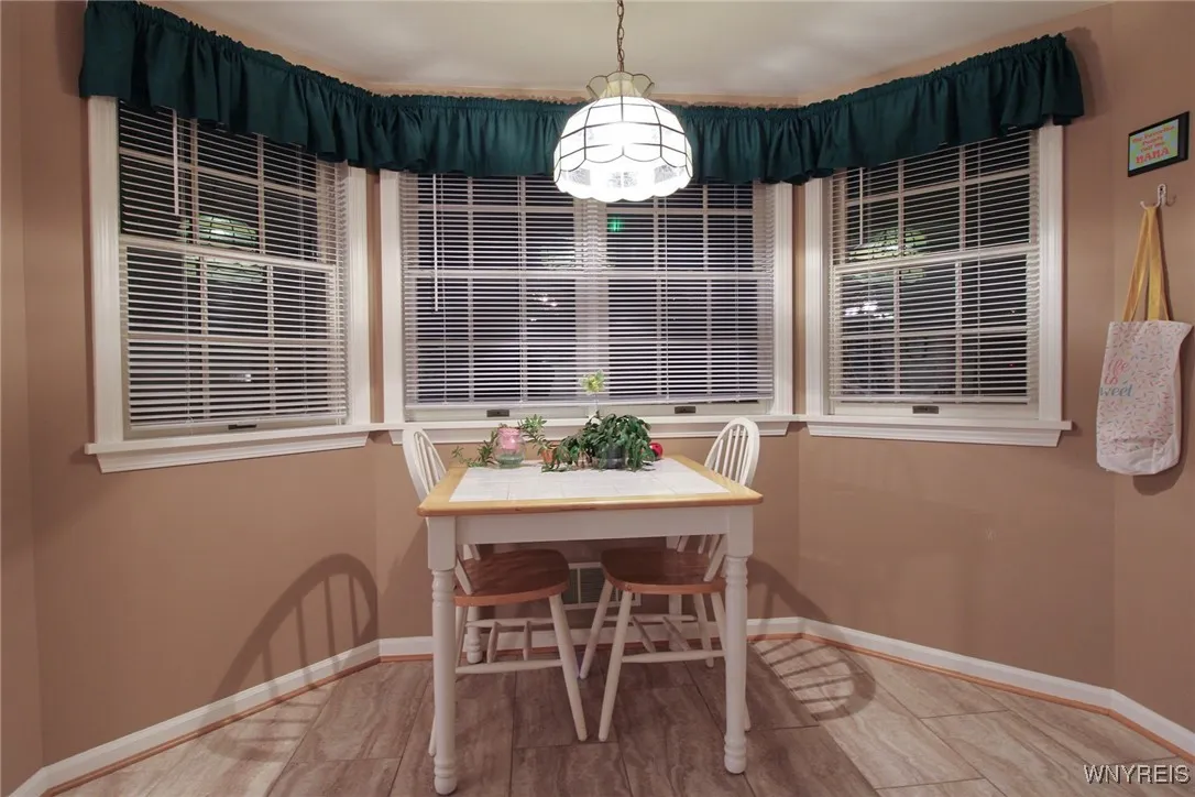 20 Freedom Pond Lane, Chili, New York 14514, Chili, New York 14514, 2 Bedrooms Bedrooms, 5 Rooms Rooms,2 BathroomsBathrooms,Residential,Closed,20 Freedom Pond Lane, Chili, New York 14514,0,B1641579