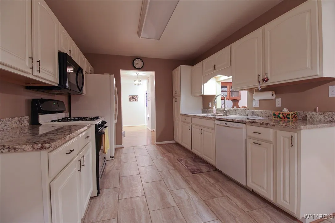 20 Freedom Pond Lane, Chili, New York 14514, Chili, New York 14514, 2 Bedrooms Bedrooms, 5 Rooms Rooms,2 BathroomsBathrooms,Residential,Closed,20 Freedom Pond Lane, Chili, New York 14514,0,B1641579