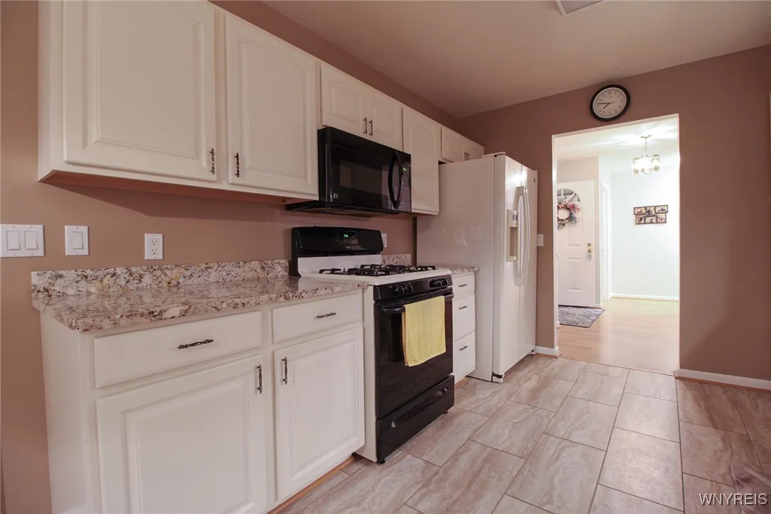 20 Freedom Pond Lane, Chili, New York 14514, Chili, New York 14514, 2 Bedrooms Bedrooms, 5 Rooms Rooms,2 BathroomsBathrooms,Residential,Closed,20 Freedom Pond Lane, Chili, New York 14514,0,B1641579