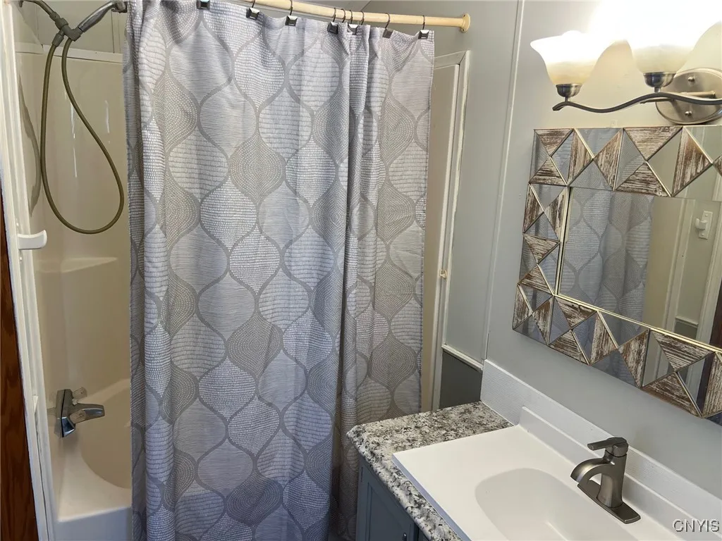 143 Anthony Ln, Kirkland, New York 13323, Kirkland, New York 13323, 3 Bedrooms Bedrooms, 8 Rooms Rooms,2 BathroomsBathrooms,Residential,Closed,143 Anthony Ln, Kirkland, New York 13323,0,S1639937