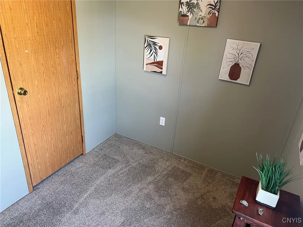 143 Anthony Ln, Kirkland, New York 13323, Kirkland, New York 13323, 3 Bedrooms Bedrooms, 8 Rooms Rooms,2 BathroomsBathrooms,Residential,Closed,143 Anthony Ln, Kirkland, New York 13323,0,S1639937