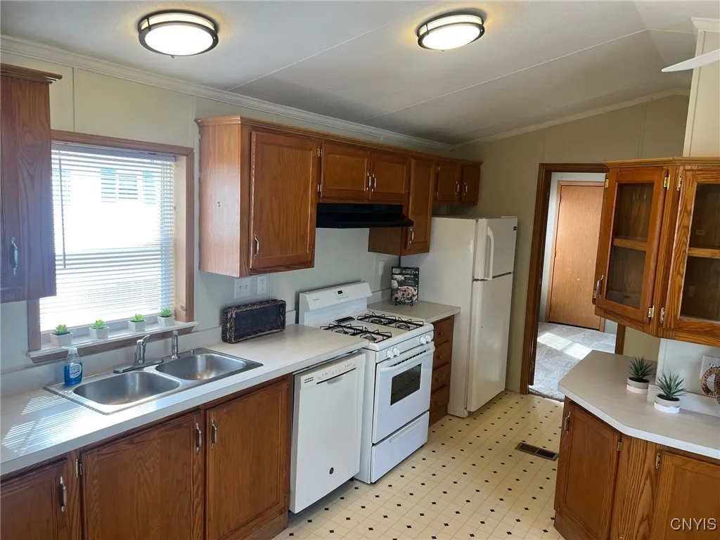 143 Anthony Ln, Kirkland, New York 13323, Kirkland, New York 13323, 3 Bedrooms Bedrooms, 8 Rooms Rooms,2 BathroomsBathrooms,Residential,Closed,143 Anthony Ln, Kirkland, New York 13323,0,S1639937