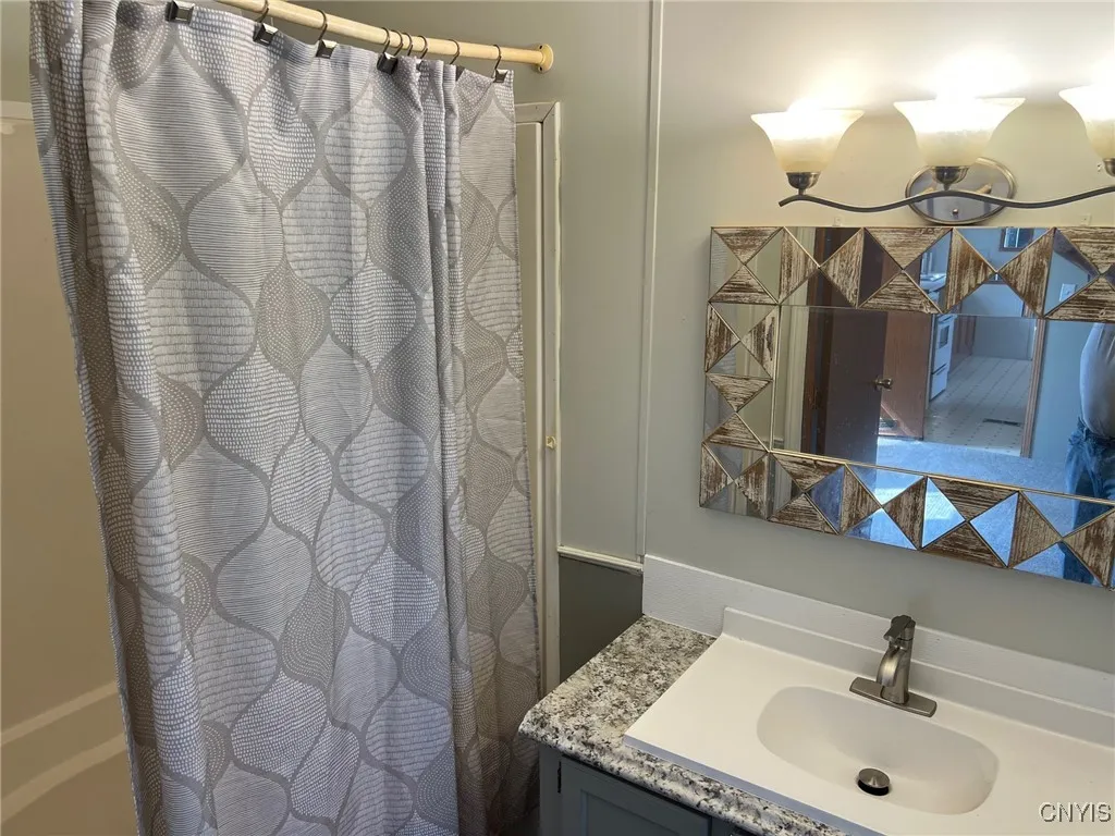 143 Anthony Ln, Kirkland, New York 13323, Kirkland, New York 13323, 3 Bedrooms Bedrooms, 8 Rooms Rooms,2 BathroomsBathrooms,Residential,Closed,143 Anthony Ln, Kirkland, New York 13323,0,S1639937